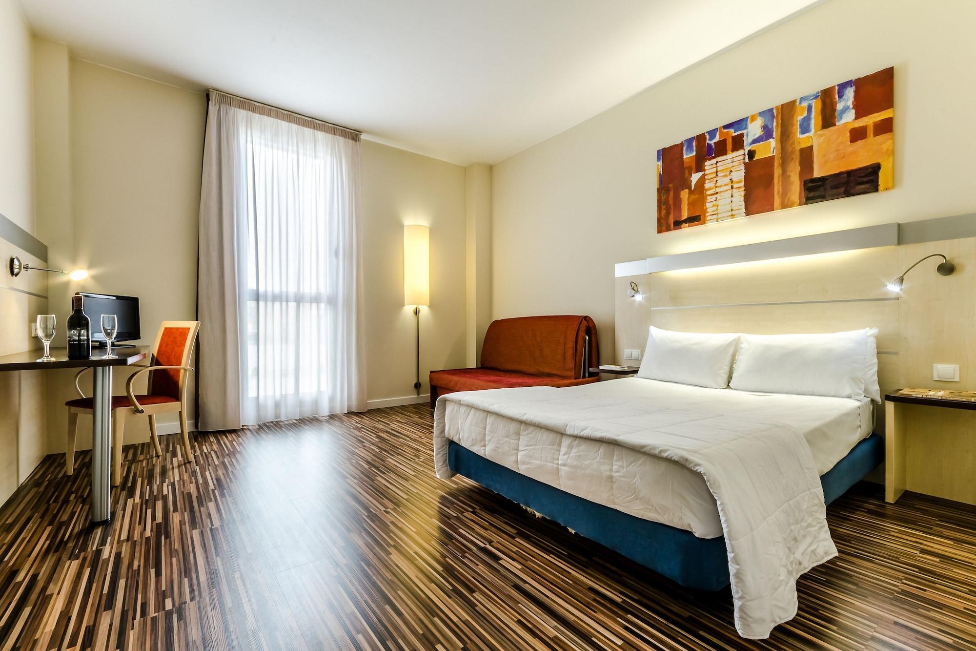 Hotel Yit Ciudad De Сарагоса Экстерьер фото